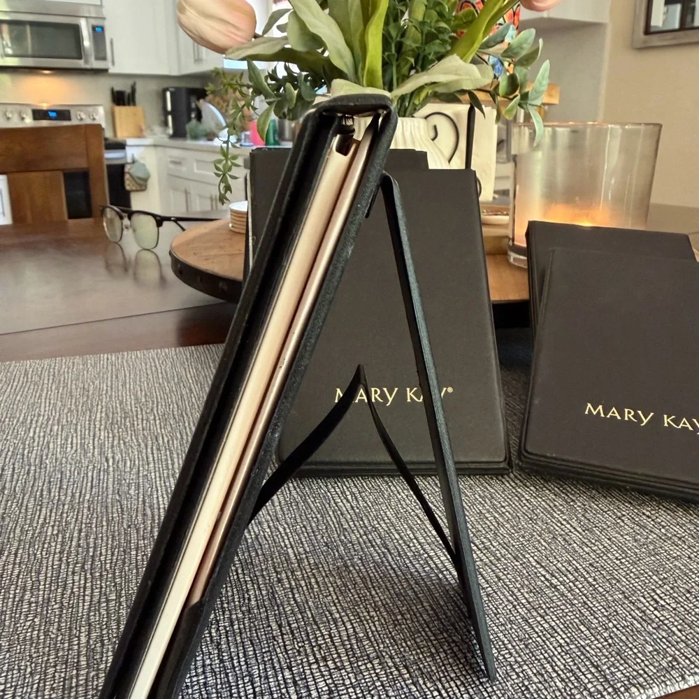 Mary Kay Black Portfolio with Gold Logo